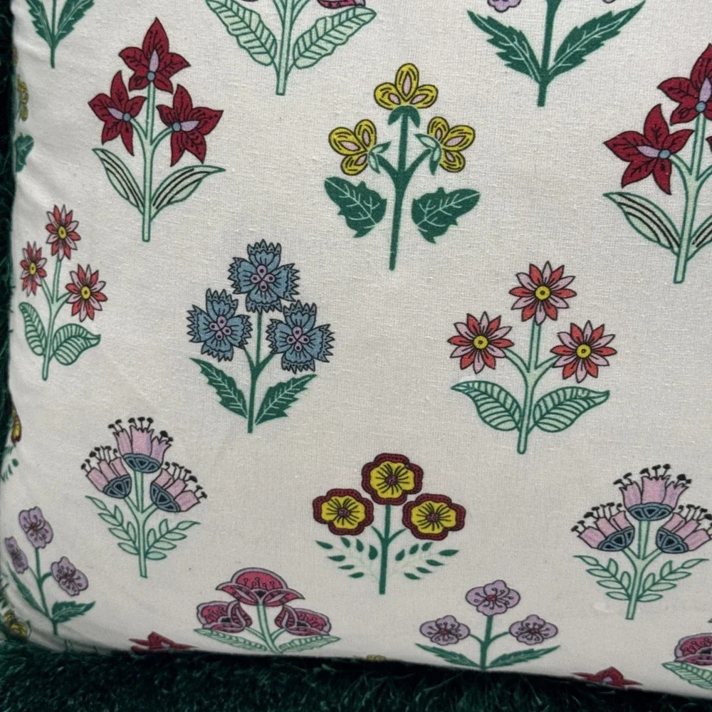 Furbish Dual Sided Decorative Floral Throw Pillow Tasseled Trim 17